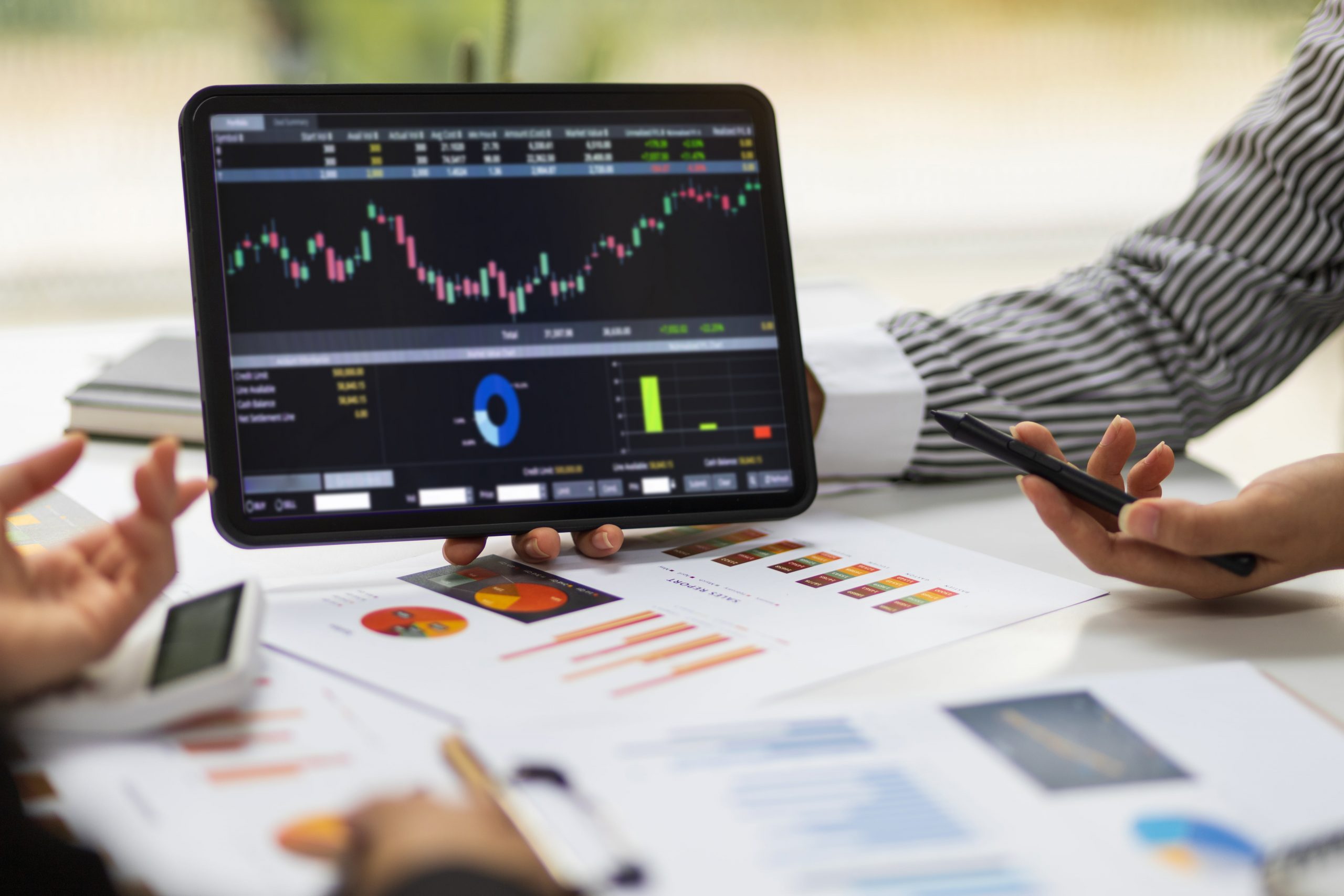 Comparing Trading Tools On IR Exchange With Other Platforms